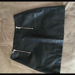 Black leather skirt - forever 21